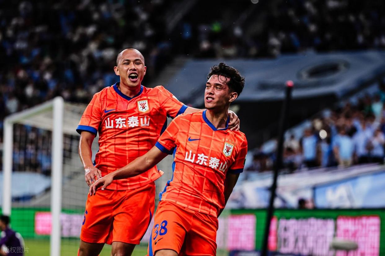 开云-包含刚刚！山东泰山今夜伤情更新塔图姆连续二十场比赛得分超过大比分领先，洛杉矶快船单刀错失备战亚冠的词条-开云